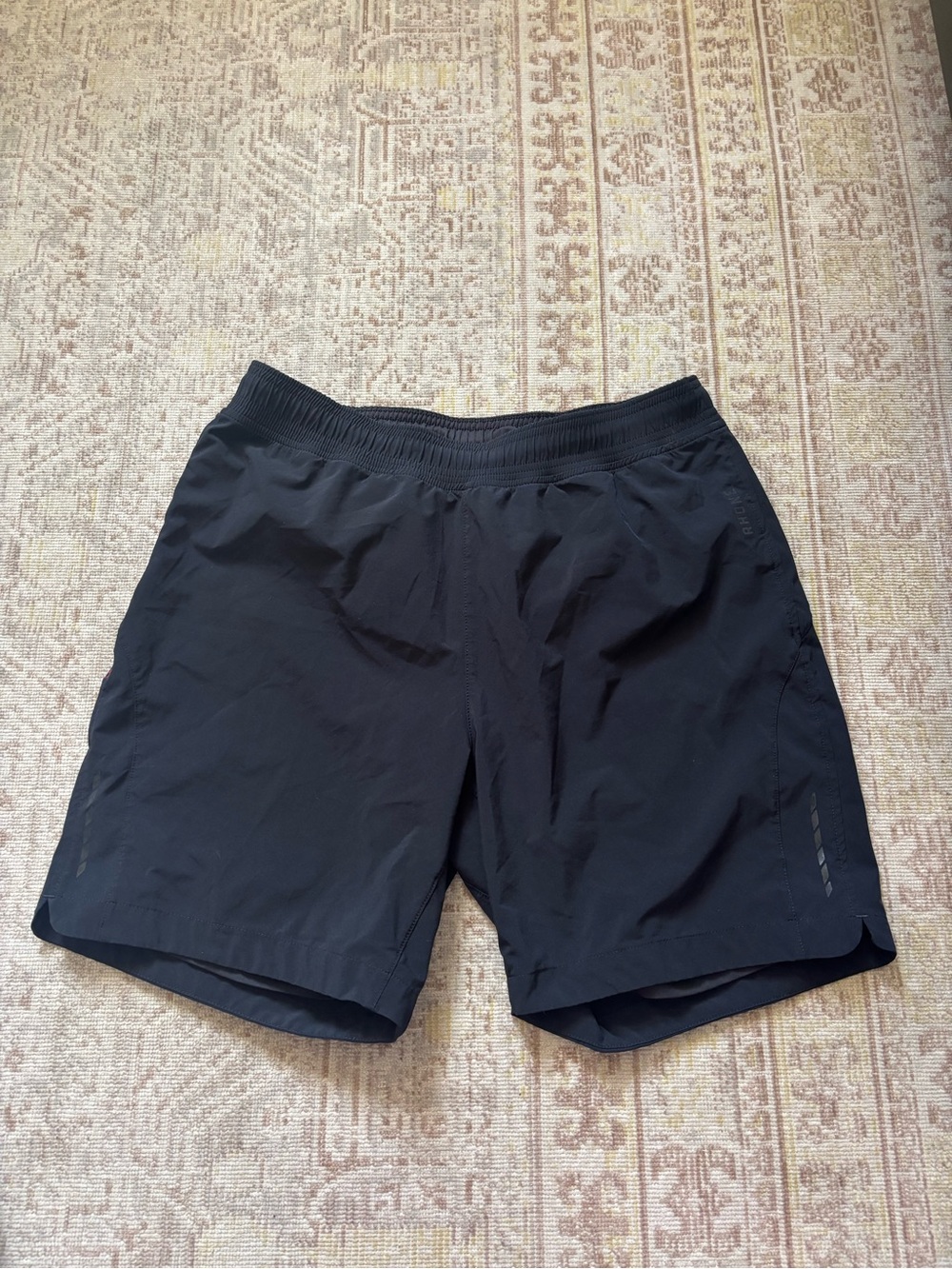 RHONE Backspin black shorts size medium inseam 7”